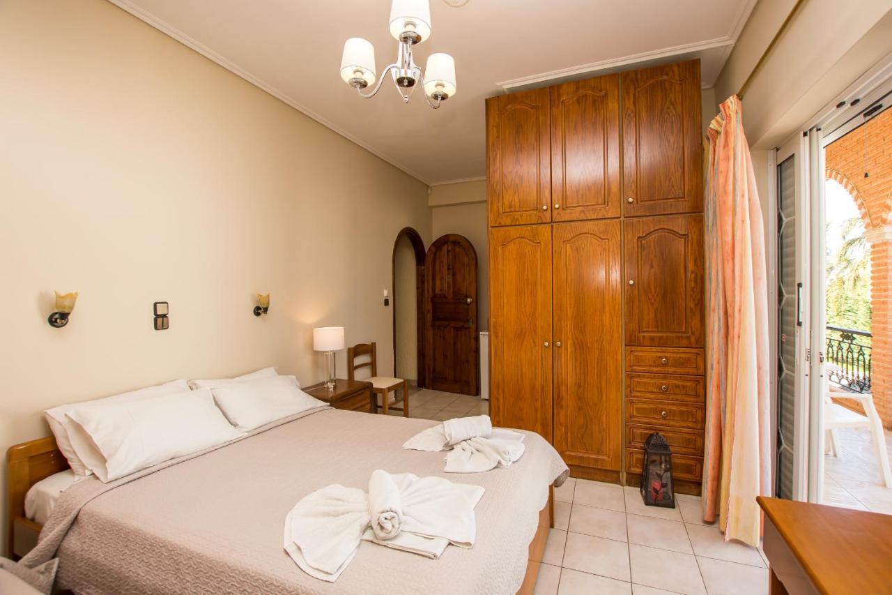 Paradise Bar Apartments Plános Extérieur photo