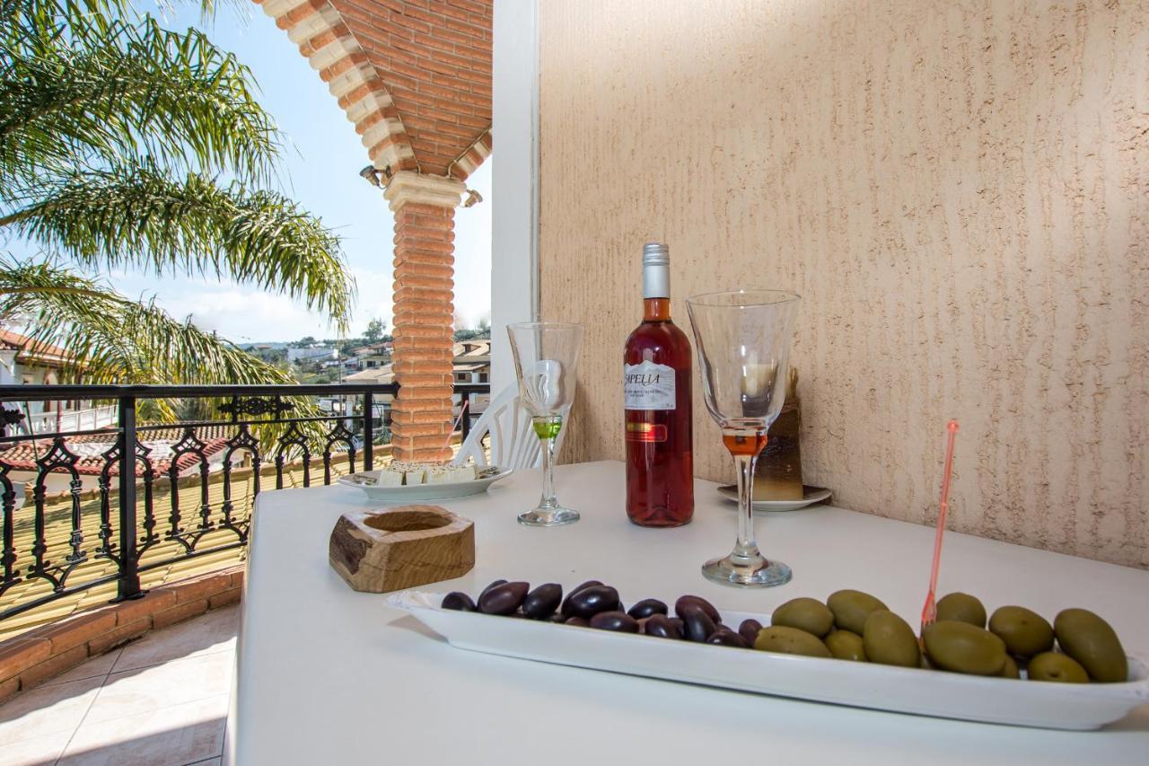 Paradise Bar Apartments Plános Extérieur photo